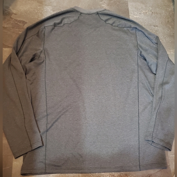 Patagonia Men Capilene 3 Midweight. Long Sleeves. 2 Shades Of Grey. XL. - Picture 2 of 7